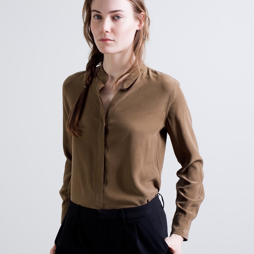 Everlane Silk Band Collar top - Acorn